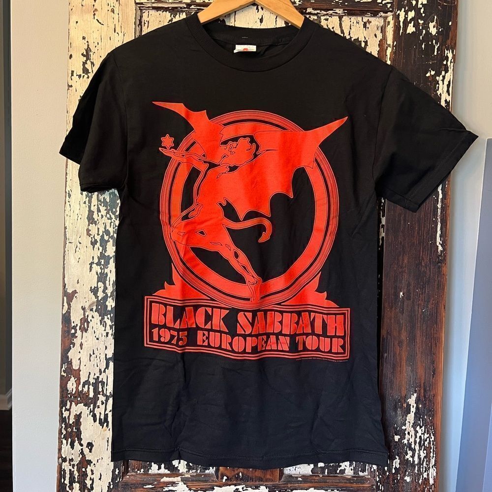 Retro Black Sabbath Alstyle size small unisex Bred tshirt. Size small. OZZY